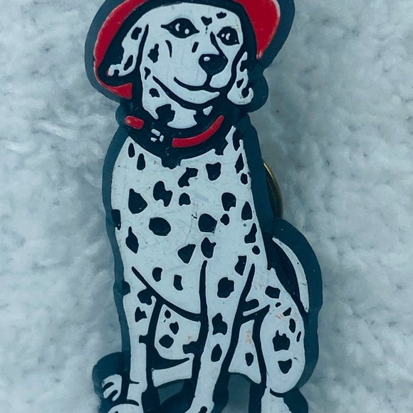 Firehouse Dalmation Dog Fire Hat Tie Tack Lapel Pin Jewelry Brooch Plastic - Picture 3 of 10